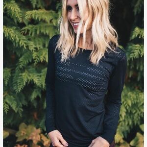 SOLD❣️ | ZYIA Chill Long T Mesh Activewear Top